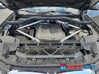 Zdjęcie 12 z 13 samochodu: 2021 BMW X7 XDRIVE40I VIN:5UXCW2C07M9G90612 - miniatura