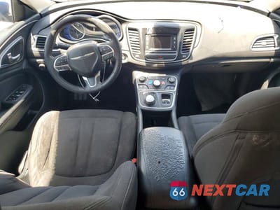 Zdjęcie 8 z 12 samochodu: 2016 CHRYSLER 200 LIMITED VIN:1C3CCCAB4GN145047 - miniatura