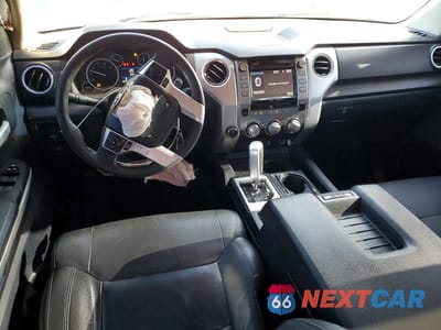 Zdjęcie 8 z 12 samochodu: 2015 TOYOTA TUNDRA SR5 VIN:5TFDW5F16FX454282 - miniatura