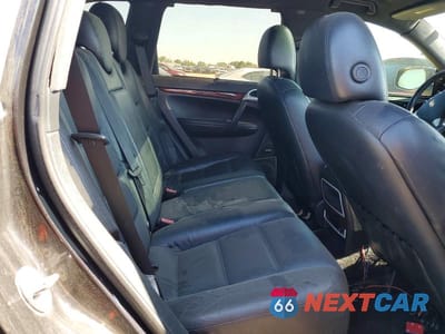 Zdjęcie 10 z 12 samochodu: 2009 PORSCHE CAYENNE S VIN:WP1AB29P79LA44128 - miniatura