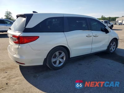 Trzecie zdjęcie samochodu z tyłu: 2018 HONDA ODYSSEY EX VIN:5FNRL6H54JB065731 - miniatura