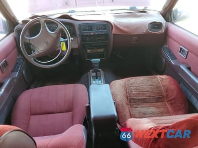 Zdjęcie 8 z 12 samochodu: 1994 NISSAN PATHFINDER XE VIN:JN8HD17S3RW215326 - miniatura