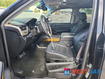 Zdjęcie 7 z 13 samochodu: 2017 GMC YUKON DENALI VIN:1GKS2CKJ0HR383167 - miniatura