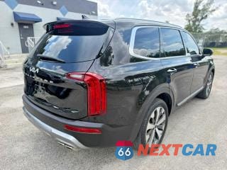 Trzecie zdjęcie samochodu z tyłu: 2022 KIA TELLURIDE S VIN:5XYP64HC4NG204790 - miniatura