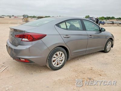 Trzecie zdjęcie samochodu z tyłu: 2019 HYUNDAI ELANTRA VIN:5NPD74LF4KH480618 - miniatura