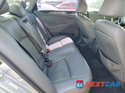 Zdjęcie 10 z 12 samochodu: 2011 HYUNDAI SONATA HYBRID VIN:KMHEC4A48BA018566 - miniatura