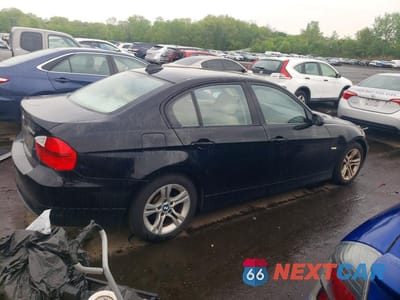 Trzecie zdjęcie samochodu z tyłu: 2008 BMW 328 XI SULEV VIN:WBAVC73578KP37433 - miniatura