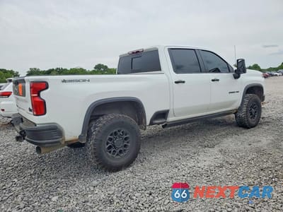 Trzecie zdjęcie samochodu z tyłu: 2024 CHEVROLET SILVERADO K2500 ZR2 VIN:1GC4YYEY4RF413637 - miniatura