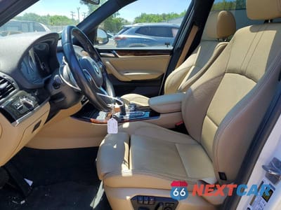 Zdjęcie 7 z 13 samochodu: 2017 BMW X3 SDRIVE28I VIN:5UXWZ7C33H0V90123 - miniatura