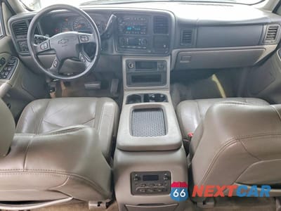 Zdjęcie 8 z 13 samochodu: 2004 CHEVROLET TAHOE C1500 VIN:1GNEC13T24J326219 - miniatura