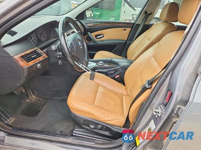 Zdjęcie 7 z 12 samochodu: 2008 BMW 528 XI VIN:WBANV13518CZ56616 - miniatura