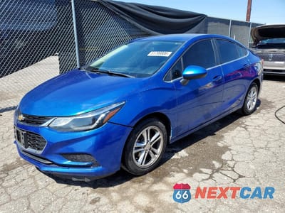 2017 CHEVROLET CRUZE LT 3G1BE5SM9HS522792 - główne zdjęcie licytacji z USA - miniatura