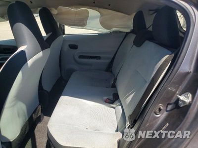 Zdjęcie 10 z 12 samochodu: 2013 TOYOTA PRIUS C ONE VIN:JTDKDTB37D1542718 - miniatura