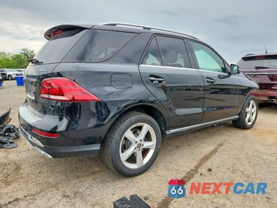 Trzecie zdjęcie samochodu z tyłu: 2018 MERCEDES-BENZ GLE 350 4MATIC VIN:4JGDA5HB8JB196921 - miniatura