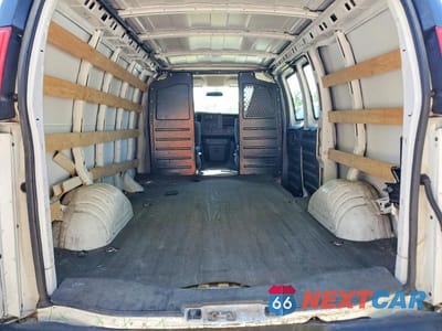 Zdjęcie 10 z 13 samochodu: 2018 GMC SAVANA 2500 DELIVERY VAN VIN:1GTW7AFG8J1911947 - miniatura