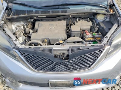 Zdjęcie 12 z 13 samochodu: 2015 TOYOTA SIENNA SPORT VIN:5TDXK3DC0FS558189 - miniatura