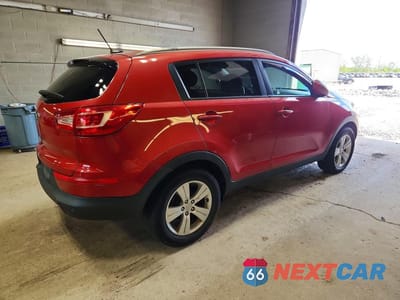Trzecie zdjęcie samochodu z tyłu: 2013 KIA SPORTAGE LX VIN:KNDPB3A27D7475684 - miniatura