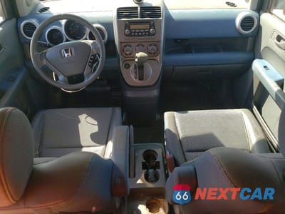 Zdjęcie 8 z 13 samochodu: 2004 HONDA ELEMENT EX VIN:5J6YH28624L004985 - miniatura