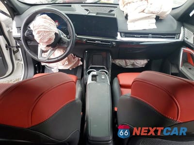 Zdjęcie 8 z 13 samochodu: 2023 BMW X1 XDRIVE28I VIN:WBX73EF0XP5Y21522 - miniatura