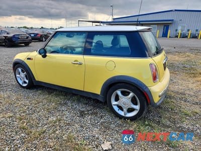 Drugie zdjęcie samochodu z przodu: 2002 MINI COOPER VIN:WMWRC33432TE10162 - miniatura