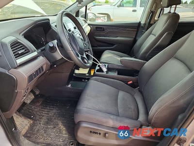 Zdjęcie 7 z 12 samochodu: 2019 HONDA ODYSSEY LX VIN:5FNRL6H23KB045543 - miniatura