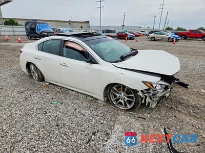 Czwarte zdjęcie samochodu z boku: 2011 NISSAN MAXIMA 3.5 S VIN:1N4AA5AP1BC863875 - miniatura