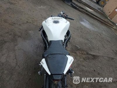 Zdjęcie 6 z 9 samochodu: 2025 KAWASAKI ZX636 K VIN:JKBZXJJ11SA030191 - miniatura