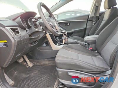 Zdjęcie 7 z 12 samochodu: 2016 HYUNDAI ELANTRA GT VIN:KMHD25LH8GU267542 - miniatura