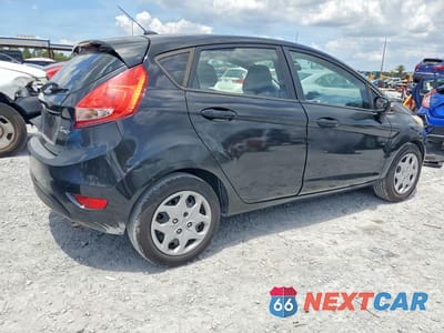 Trzecie zdjęcie samochodu z tyłu: 2013 FORD FIESTA SE VIN:3FADP4EJ2DM109994 - miniatura