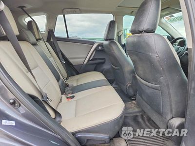 Zdjęcie 11 z 13 samochodu: 2018 TOYOTA RAV4 XLE VIN:2T3RFREVXJW752395 - miniatura