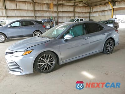 2024 TOYOTA CAMRY XLE 4T1F11AK4RU896804 - główne zdjęcie licytacji z USA - miniatura