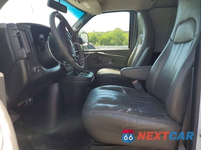 Zdjęcie 7 z 13 samochodu: 2014 CHEVROLET EXPRESS 3500 CARGO DELIVERY VAN VIN:1GCZGUCB6E1208358 - miniatura
