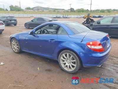 Drugie zdjęcie samochodu z przodu: 2005 MERCEDES-BENZ SLK 350 VIN:WDBWK56F85F025308 - miniatura