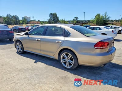 Drugie zdjęcie samochodu z przodu: 2015 VOLKSWAGEN PASSAT SE VIN:1VWBV7A33FC038743 - miniatura