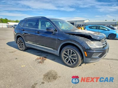 Czwarte zdjęcie samochodu z boku: 2021 VOLKSWAGEN TIGUAN SE VIN:3VV2B7AX3MM145867 - miniatura