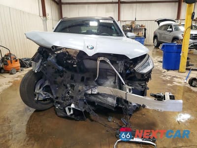 Piąte zdjęcie samochodu w środku: 2025 BMW X3 30 XDRIVE VIN:5UX53GP05S9138688 - miniatura