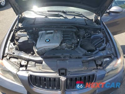 Zdjęcie 11 z 12 samochodu: 2006 BMW 325 I VIN:WBAVB135X6KR65178 - miniatura