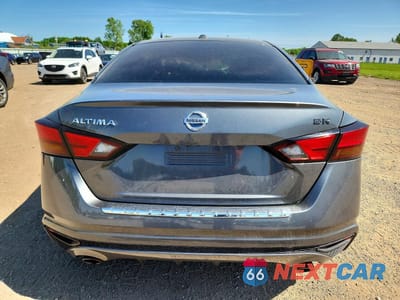 Zdjęcie 6 z 12 samochodu: 2019 NISSAN ALTIMA SR VIN:1N4BL4CW2KN320536 - miniatura