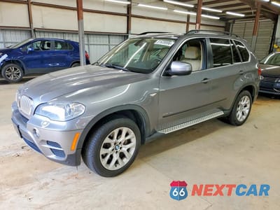 2013 BMW X5 XDRIVE35I 5UXZV4C57D0E04086 - główne zdjęcie licytacji z USA - miniatura