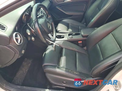 Zdjęcie 7 z 12 samochodu: 2016 MERCEDES-BENZ CLA 250 4MATIC VIN:WDDSJ4GB1GN368288 - miniatura