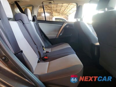 Zdjęcie 10 z 12 samochodu: 2015 TOYOTA RAV4 XLE VIN:JTMWFREV1FJ052712 - miniatura