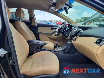 Zdjęcie 7 z 13 samochodu: 2013 HYUNDAI ELANTRA GLS VIN:5NPDH4AE3DH394498 - miniatura