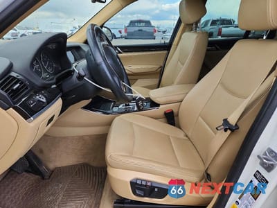 Zdjęcie 7 z 14 samochodu: 2015 BMW X3 XDRIVE28I VIN:5UXWX9C59F0D55857 - miniatura