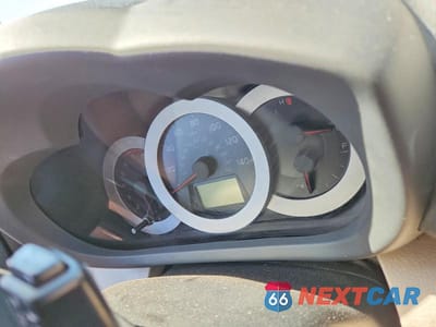 Zdjęcie 9 z 13 samochodu: 2006 TOYOTA RAV4 BASE VIN:JTMBK33V165001360 - miniatura