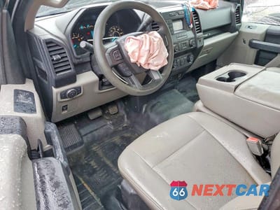 Zdjęcie 8 z 13 samochodu: 2018 FORD F150 VIN:1FTMF1CBXJKE18350 - miniatura