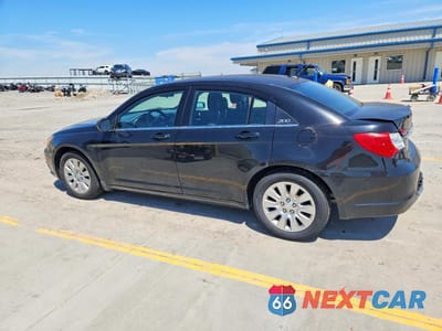 Drugie zdjęcie samochodu z przodu: 2013 CHRYSLER 200 LX VIN:1C3CCBAB1DN691861 - miniatura