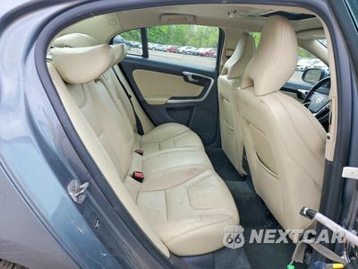 Zdjęcie 10 z 13 samochodu: 2017 VOLVO S60 DYNAMIC VIN:YV140MTL6H2436134 - miniatura