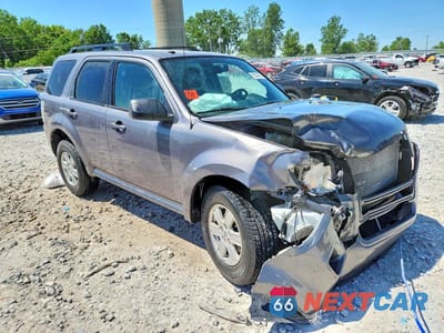 Czwarte zdjęcie samochodu z boku: 2010 MERCURY MARINER VIN:4M2CN8B77AKJ29778 - miniatura
