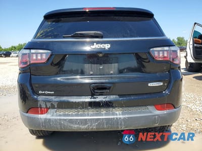 Zdjęcie 6 z 14 samochodu: 2018 JEEP COMPASS VIN:3C4NJCBB7JT137427 - miniatura