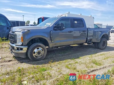 2024 FORD F350 SUPER DUTY 1FT8W3DT4REE37832 - główne zdjęcie licytacji z USA - miniatura